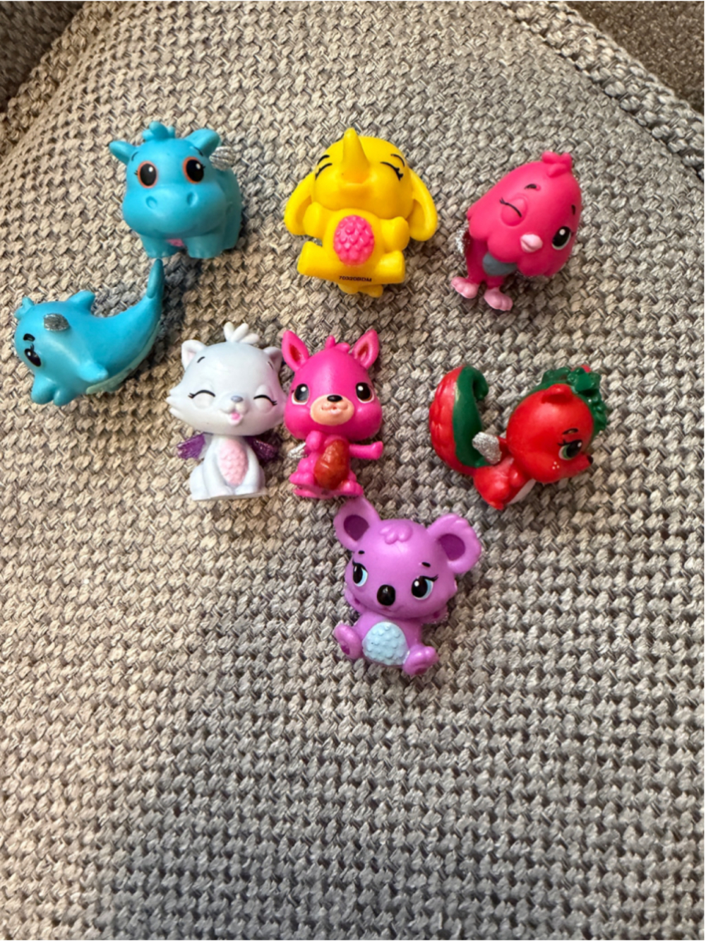 Kids Spin Master Hatchimals CollEGGtibles Toy Figures Set One Size Multi-color